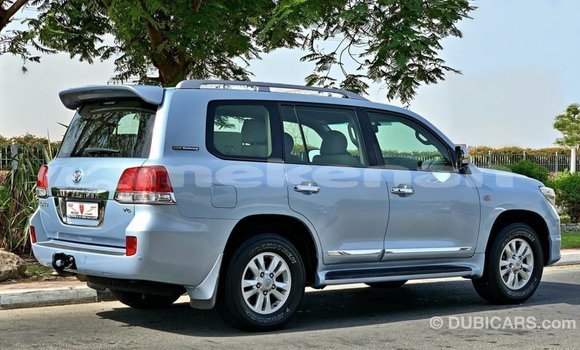 Buy Import Toyota Land Cruiser Blue Car in Import - Dubai in Aragatsotn Buy Import Toyota Land Cruiser Blue Car in Import - Dubai in Aragatsotn