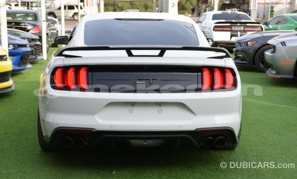 Buy Import Ford Mustang White Car in Import - Dubai in Aragatsotn Buy Import Ford Mustang White Car in Import - Dubai in Aragatsotn