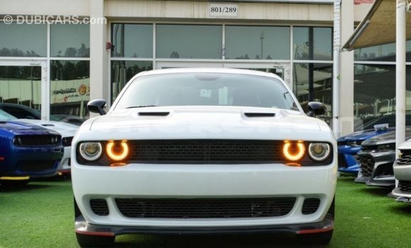 Buy Import Dodge Challenger White Car in Import - Dubai in Aragatsotn Buy Import Dodge Challenger White Car in Import - Dubai in Aragatsotn
