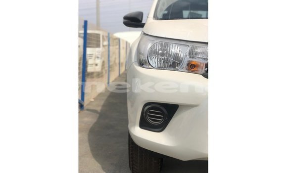 Buy Import Toyota Hilux White Car in Import - Dubai in Aragatsotn Buy Import Toyota Hilux White Car in Import - Dubai in Aragatsotn