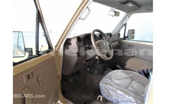 Buy Import Toyota Land Cruiser Beige Car in Import - Dubai in Aragatsotn Buy Import Toyota Land Cruiser Beige Car in Import - Dubai in Aragatsotn