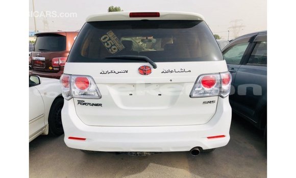 Buy Import Toyota Fortuner White Car in Import - Dubai in Aragatsotn Buy Import Toyota Fortuner White Car in Import - Dubai in Aragatsotn