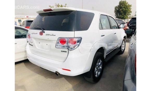 Buy Import Toyota Fortuner White Car in Import - Dubai in Aragatsotn Buy Import Toyota Fortuner White Car in Import - Dubai in Aragatsotn