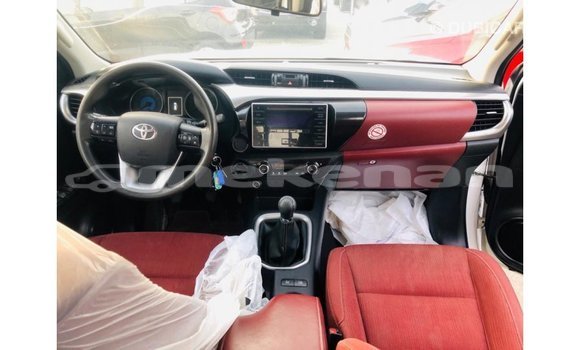 Buy Import Toyota Hilux White Car in Import - Dubai in Aragatsotn Buy Import Toyota Hilux White Car in Import - Dubai in Aragatsotn