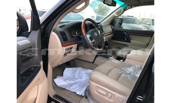 Buy Import Toyota Land Cruiser Black Car in Import - Dubai in Aragatsotn Buy Import Toyota Land Cruiser Black Car in Import - Dubai in Aragatsotn