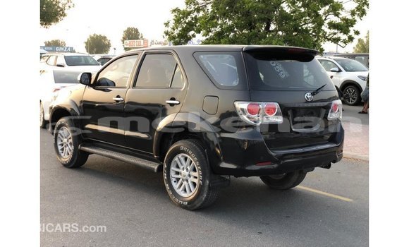 Buy Import Toyota Fortuner Black Car in Import - Dubai in Aragatsotn Buy Import Toyota Fortuner Black Car in Import - Dubai in Aragatsotn