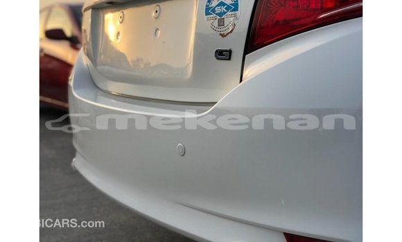 Buy Import Toyota Yaris White Car in Import - Dubai in Aragatsotn Buy Import Toyota Yaris White Car in Import - Dubai in Aragatsotn