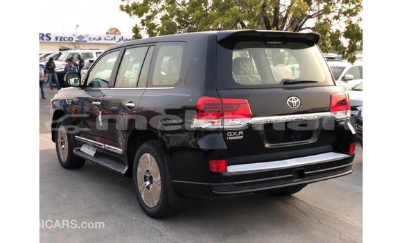 Buy Import Toyota Land Cruiser Black Car in Import - Dubai in Aragatsotn Buy Import Toyota Land Cruiser Black Car in Import - Dubai in Aragatsotn
