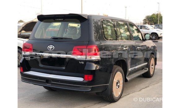 Buy Import Toyota Land Cruiser Black Car in Import - Dubai in Aragatsotn Buy Import Toyota Land Cruiser Black Car in Import - Dubai in Aragatsotn