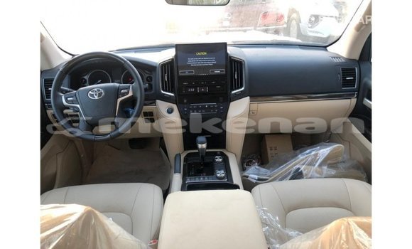 Buy Import Toyota Land Cruiser Black Car in Import - Dubai in Aragatsotn Buy Import Toyota Land Cruiser Black Car in Import - Dubai in Aragatsotn