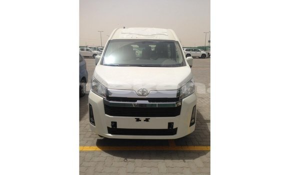 Buy Import Toyota Hiace White Car in Import - Dubai in Aragatsotn Buy Import Toyota Hiace White Car in Import - Dubai in Aragatsotn