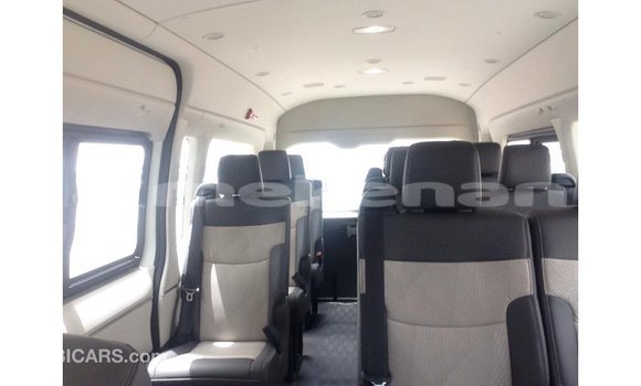 Buy Import Toyota Hiace White Car in Import - Dubai in Aragatsotn Buy Import Toyota Hiace White Car in Import - Dubai in Aragatsotn