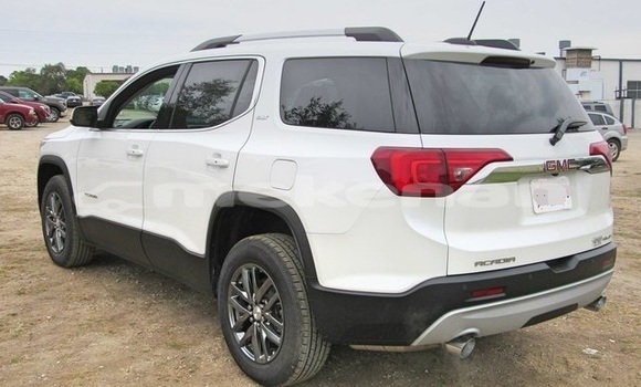 Buy Used GMC Acadia White Car in Akhtala in Lori Buy Used GMC Acadia White Car in Akhtala in Lori