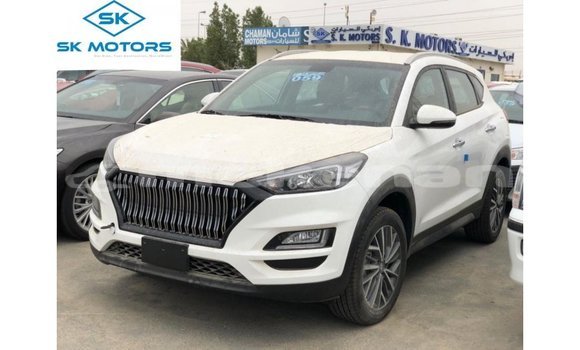 Buy Import Hyundai Tucson White Car in Import - Dubai in Aragatsotn