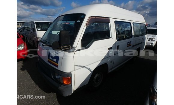 Buy Import Nissan Caravan White Car in Import - Dubai in Aragatsotn Buy Import Nissan Caravan White Car in Import - Dubai in Aragatsotn