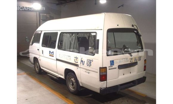 Buy Import Nissan Caravan White Car in Import - Dubai in Aragatsotn Buy Import Nissan Caravan White Car in Import - Dubai in Aragatsotn