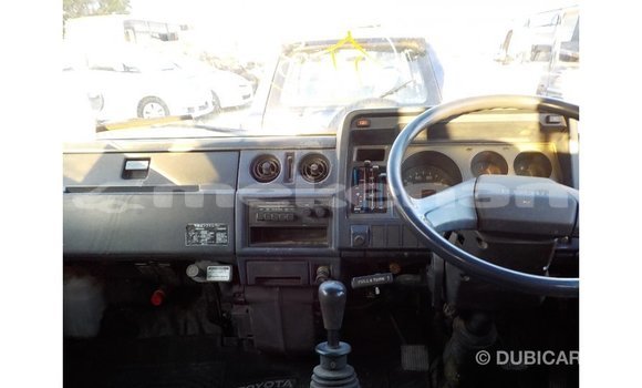 Buy Import Toyota Dyna Blue Car in Import - Dubai in Aragatsotn Buy Import Toyota Dyna Blue Car in Import - Dubai in Aragatsotn