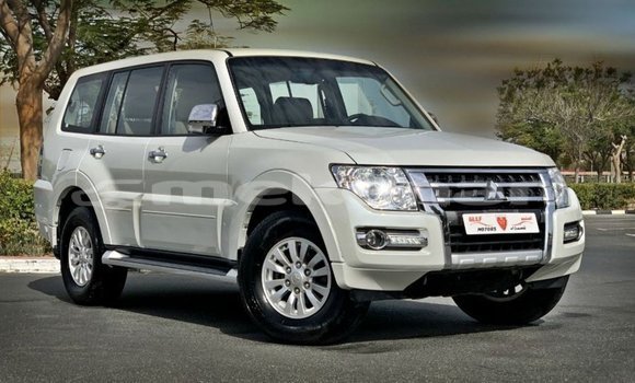 Buy Import Mitsubishi Pajero White Car in Import - Dubai in Aragatsotn Buy Import Mitsubishi Pajero White Car in Import - Dubai in Aragatsotn