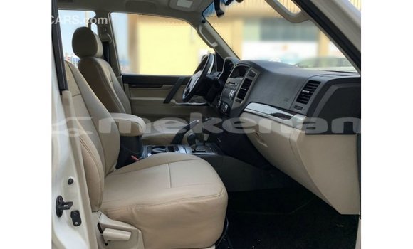 Buy Import Mitsubishi Pajero White Car in Import - Dubai in Aragatsotn Buy Import Mitsubishi Pajero White Car in Import - Dubai in Aragatsotn