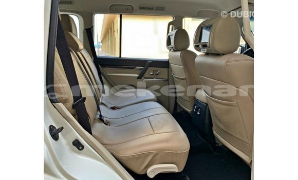 Buy Import Mitsubishi Pajero White Car in Import - Dubai in Aragatsotn Buy Import Mitsubishi Pajero White Car in Import - Dubai in Aragatsotn