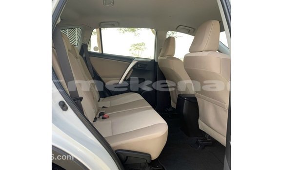 Buy Import Toyota 4Runner White Car in Import - Dubai in Aragatsotn Buy Import Toyota 4Runner White Car in Import - Dubai in Aragatsotn