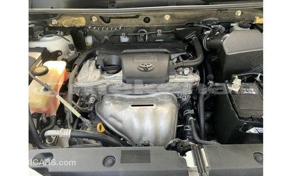 Buy Import Toyota 4Runner White Car in Import - Dubai in Aragatsotn Buy Import Toyota 4Runner White Car in Import - Dubai in Aragatsotn