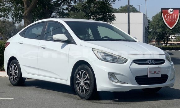 Buy Import Hyundai Accent White Car in Import - Dubai in Aragatsotn