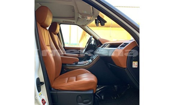 Buy Import Land Rover Range Rover White Car in Import - Dubai in Aragatsotn Buy Import Land Rover Range Rover White Car in Import - Dubai in Aragatsotn
