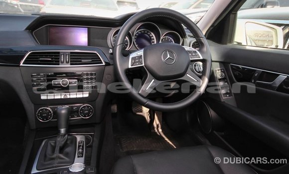 Buy Import Mercedes-Benz 200 White Car in Import - Dubai in Aragatsotn Buy Import Mercedes-Benz 200 White Car in Import - Dubai in Aragatsotn