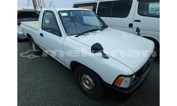 Buy Import Toyota Hilux White Car in Import - Dubai in Aragatsotn Buy Import Toyota Hilux White Car in Import - Dubai in Aragatsotn