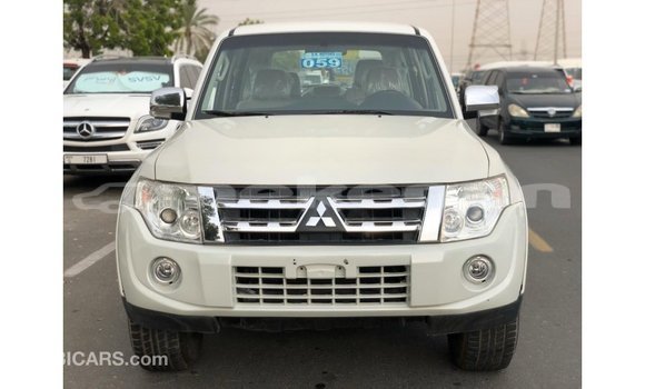 Buy Import Mitsubishi Pajero White Car in Import - Dubai in Aragatsotn Buy Import Mitsubishi Pajero White Car in Import - Dubai in Aragatsotn
