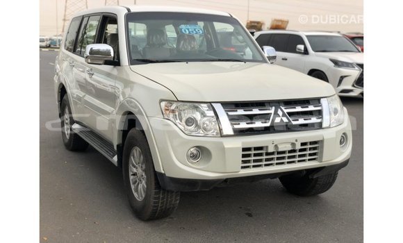 Buy Import Mitsubishi Pajero White Car in Import - Dubai in Aragatsotn Buy Import Mitsubishi Pajero White Car in Import - Dubai in Aragatsotn