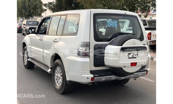 Buy Import Mitsubishi Pajero White Car in Import - Dubai in Aragatsotn Buy Import Mitsubishi Pajero White Car in Import - Dubai in Aragatsotn