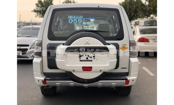 Buy Import Mitsubishi Pajero White Car in Import - Dubai in Aragatsotn Buy Import Mitsubishi Pajero White Car in Import - Dubai in Aragatsotn