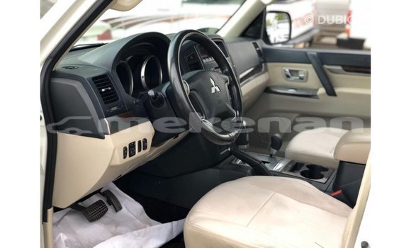 Buy Import Mitsubishi Pajero White Car in Import - Dubai in Aragatsotn Buy Import Mitsubishi Pajero White Car in Import - Dubai in Aragatsotn