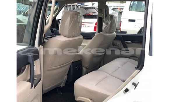 Buy Import Mitsubishi Pajero White Car in Import - Dubai in Aragatsotn Buy Import Mitsubishi Pajero White Car in Import - Dubai in Aragatsotn