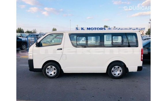 Buy Import Toyota Hiace White Car in Import - Dubai in Aragatsotn Buy Import Toyota Hiace White Car in Import - Dubai in Aragatsotn