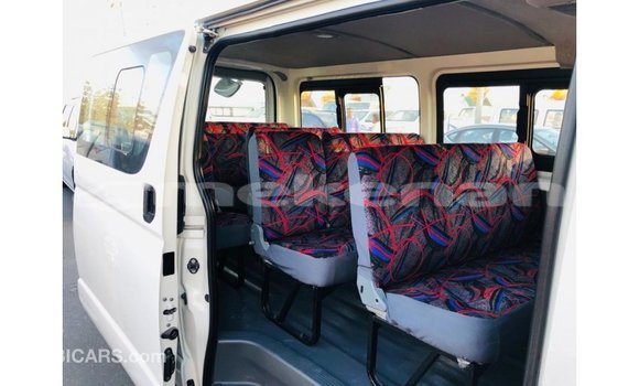 Buy Import Toyota Hiace White Car in Import - Dubai in Aragatsotn Buy Import Toyota Hiace White Car in Import - Dubai in Aragatsotn