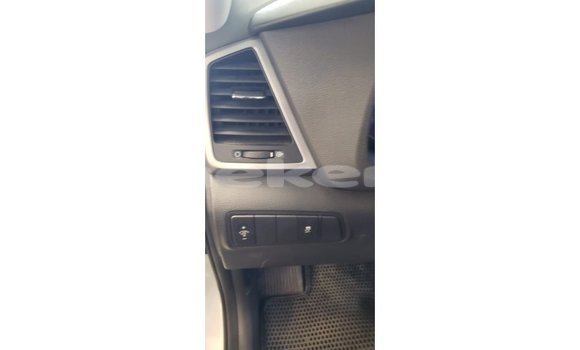 Buy Import Hyundai Tucson White Car in Import - Dubai in Aragatsotn Buy Import Hyundai Tucson White Car in Import - Dubai in Aragatsotn