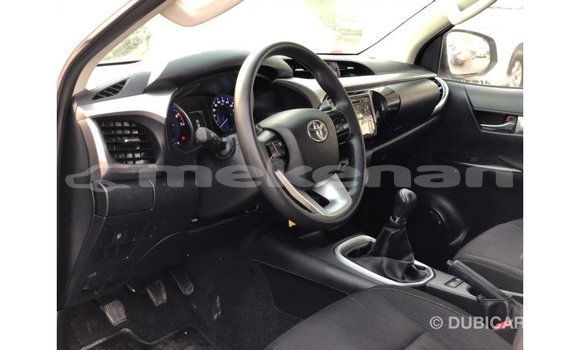 Buy Import Toyota Hilux White Car in Import - Dubai in Aragatsotn Buy Import Toyota Hilux White Car in Import - Dubai in Aragatsotn