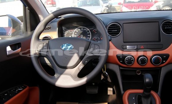 Buy Import Hyundai i10 Blue Car in Import - Dubai in Aragatsotn