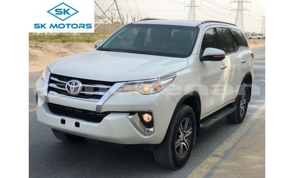 Buy Import Toyota Fortuner White Car in Import - Dubai in Aragatsotn Buy Import Toyota Fortuner White Car in Import - Dubai in Aragatsotn