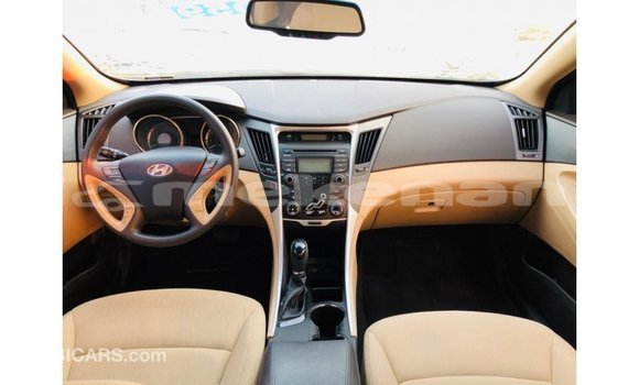 Buy Import Hyundai Sonata Red Car in Import - Dubai in Aragatsotn Buy Import Hyundai Sonata Red Car in Import - Dubai in Aragatsotn