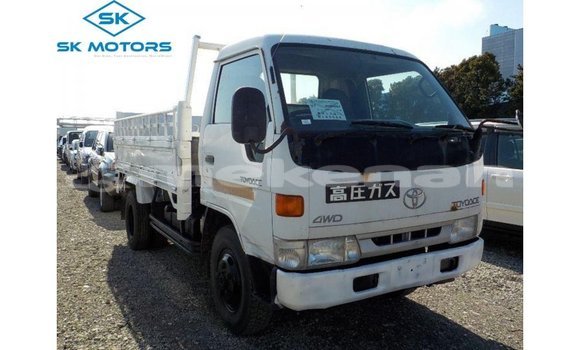 Buy Import Toyota Dyna White Car in Import - Dubai in Aragatsotn Buy Import Toyota Dyna White Car in Import - Dubai in Aragatsotn