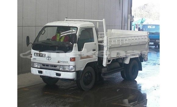 Buy Import Toyota Dyna White Car in Import - Dubai in Aragatsotn Buy Import Toyota Dyna White Car in Import - Dubai in Aragatsotn