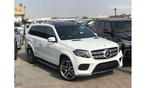 Buy Import Mercedes-Benz 350 White Car in Import - Dubai in Aragatsotn Buy Import Mercedes-Benz 350 White Car in Import - Dubai in Aragatsotn