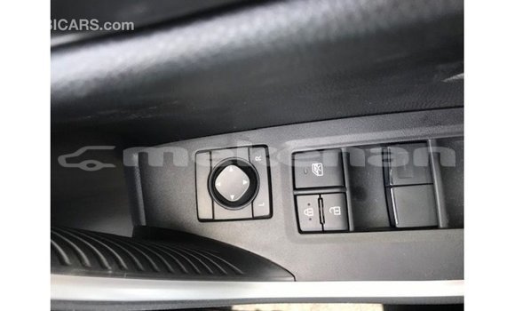 Buy Import Toyota 4Runner White Car in Import - Dubai in Aragatsotn Buy Import Toyota 4Runner White Car in Import - Dubai in Aragatsotn