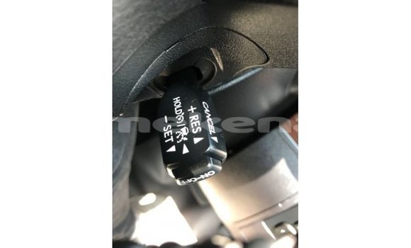 Buy Import Toyota Land Cruiser White Car in Import - Dubai in Aragatsotn Buy Import Toyota Land Cruiser White Car in Import - Dubai in Aragatsotn