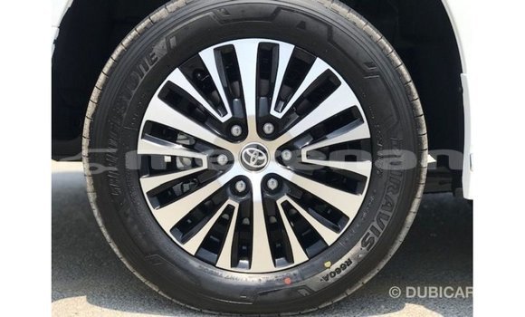 Buy Import Toyota Granvia White Car in Import - Dubai in Aragatsotn Buy Import Toyota Granvia White Car in Import - Dubai in Aragatsotn