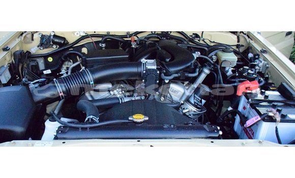 Buy Import Toyota Land Cruiser Beige Car in Import - Dubai in Aragatsotn Buy Import Toyota Land Cruiser Beige Car in Import - Dubai in Aragatsotn
